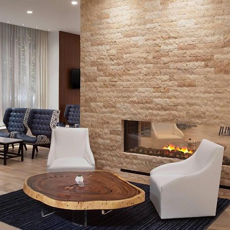 Residence Inn By Marriott Stamford Downtown Екстер'єр фото