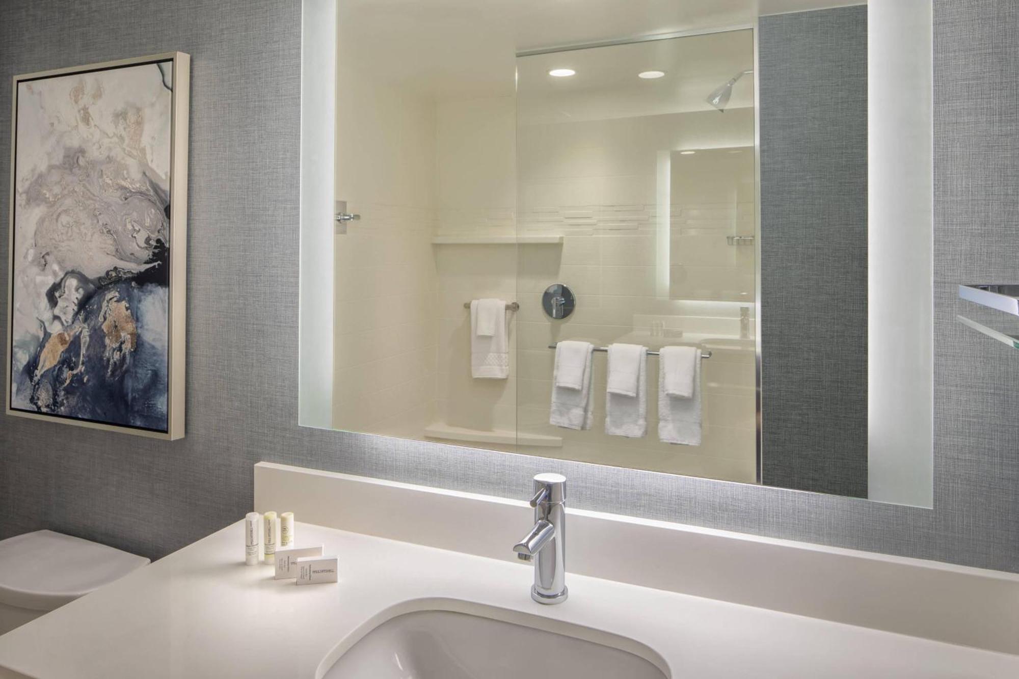 Residence Inn By Marriott Stamford Downtown Екстер'єр фото