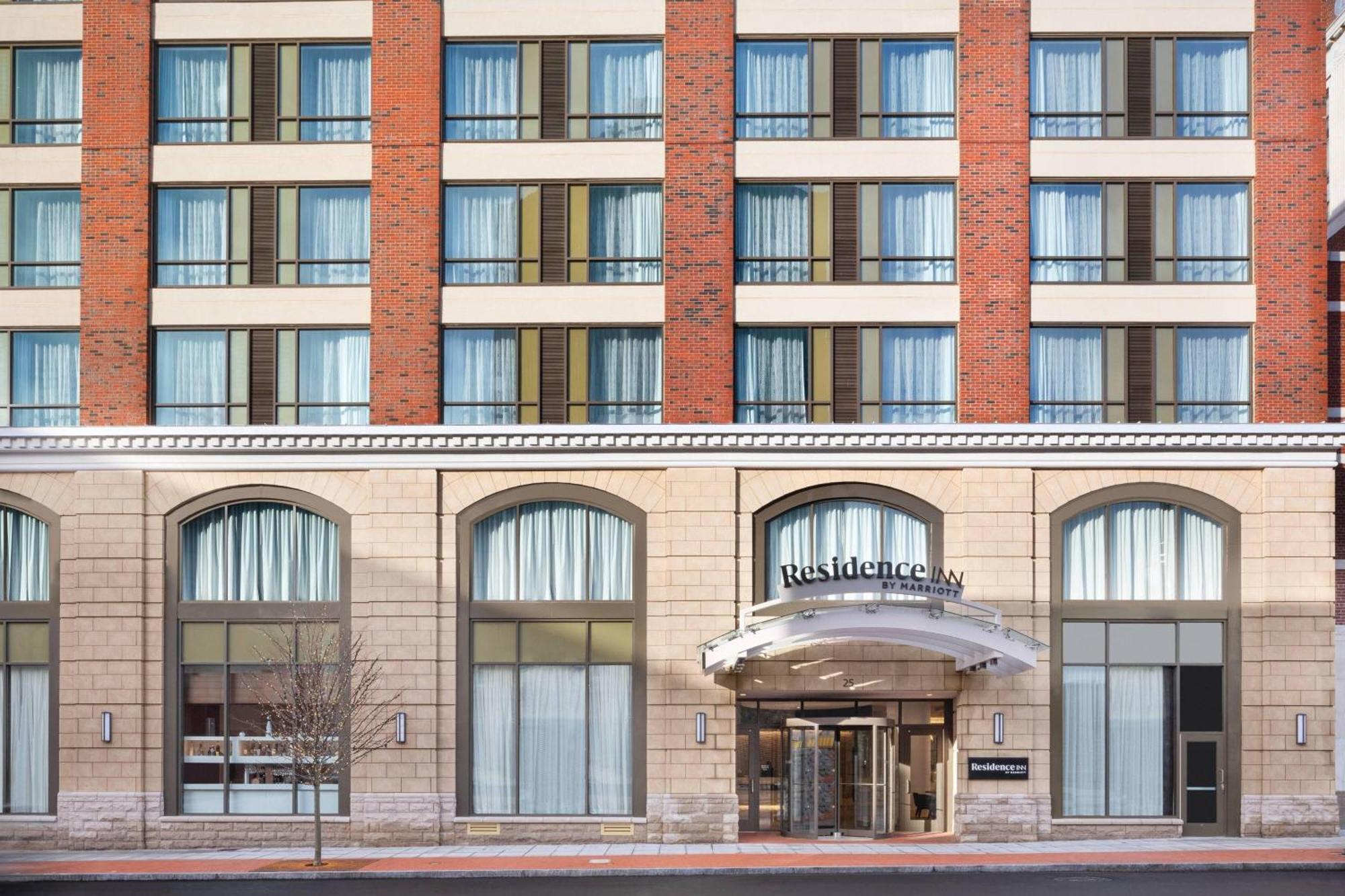 Residence Inn By Marriott Stamford Downtown Екстер'єр фото